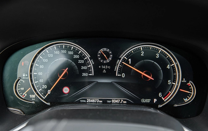 BMW Seria 7 cena 149000 przebieg: 255000, rok produkcji 2016 z Sejny małe 781